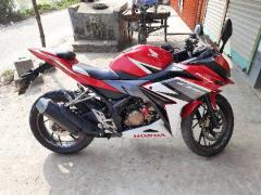 HONDA CBR 150R